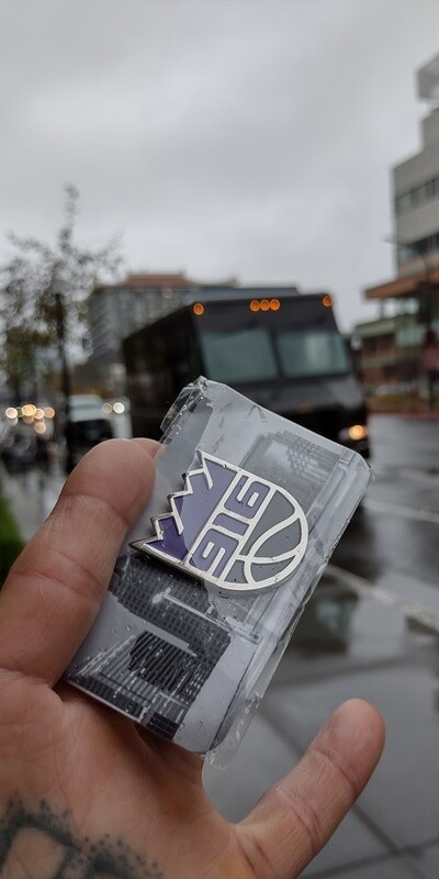 916 Hatpin
