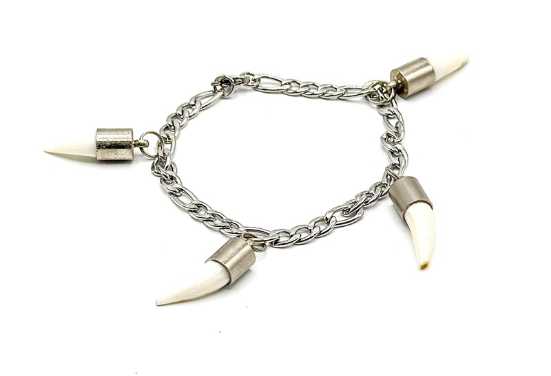 CROCODILE TEETH CHARM BRACELET