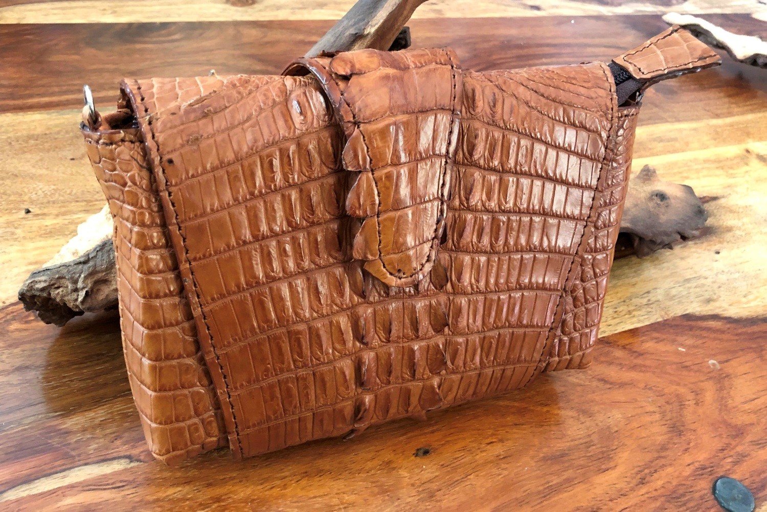 WRAP AROUND CLUTCH MEDIUM