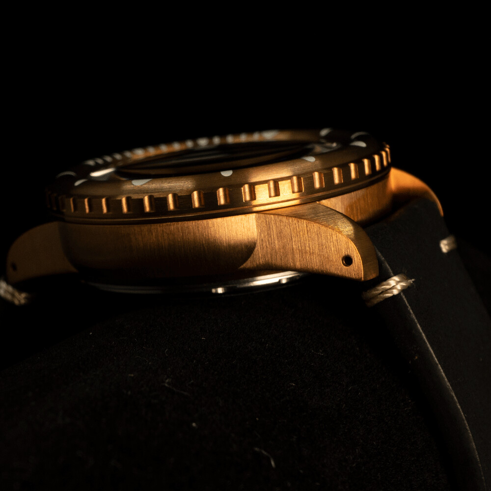 Purple BGW9 — PEARL DIVER 40 mm (NH38A No-date) | WICKED WATCH