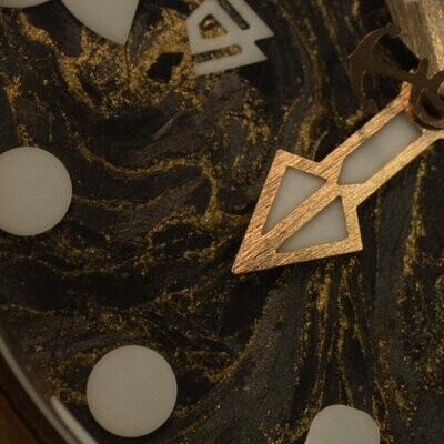 Bronze Pearl Diver “Phoenix” 40 mm | Swiss STP1-11 – Wicked