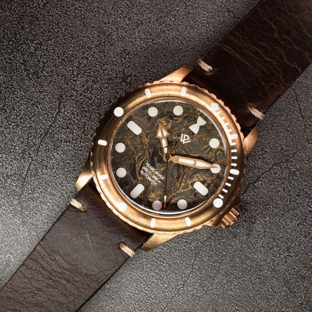 Phoenix forged carbon with gold dust C3 X1 PEARL DIVER 40 mm Dive wrist watch lumicast no date