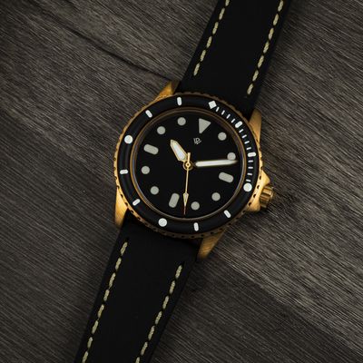 Limited edition Bronze Pearl Diver Musou black ultrablack dial mixed lume