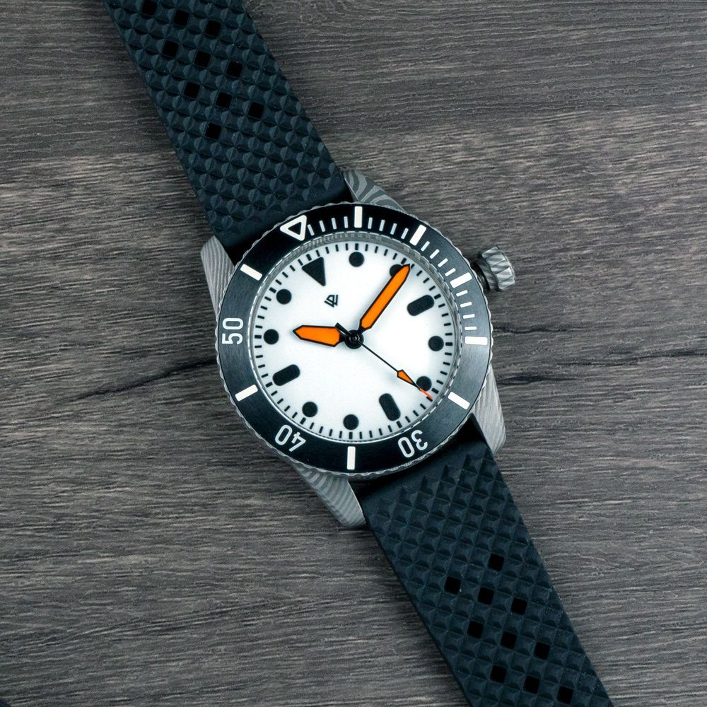 Full lume dial aged Damascus Pearl Diver V1 9039 Miyota 9039 BGW9 Lume