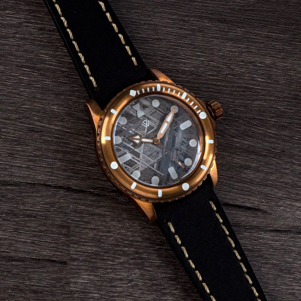 Aletai Meteorite no date BGW9 lume Version Bronze Pearl Diver LE