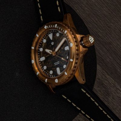 Phoenix C3 X2 ef — Bronze PEARL DIVER 40 mm | WICKED WATCH