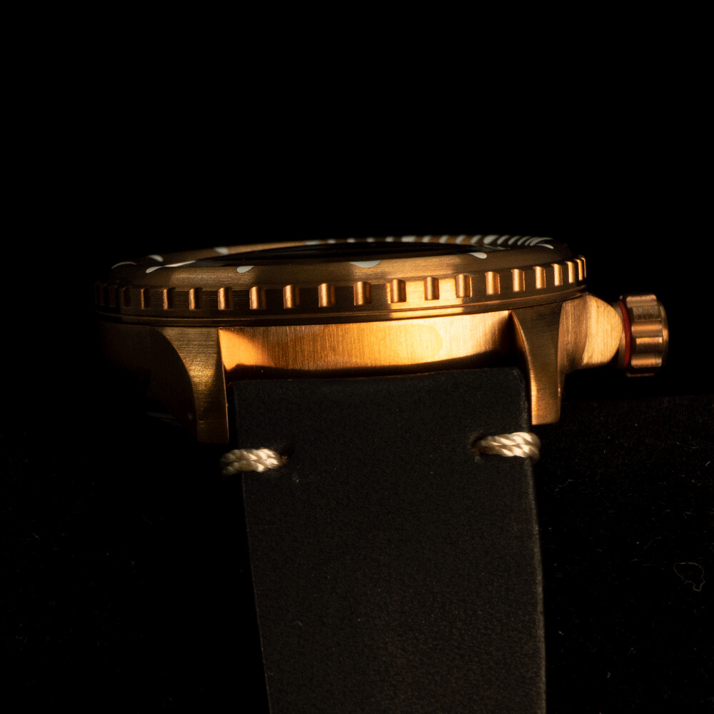 Purple BGW9 — PEARL DIVER 40 mm (NH38A No-date) | WICKED WATCH