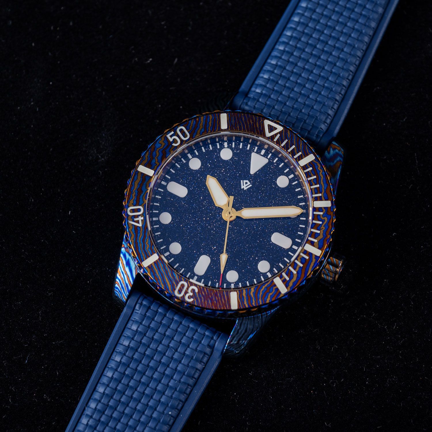 Full Timascus Pearl Diver V2 - Dark Blue Aventurine - 3D lume blocks(39 mm, 200 m)