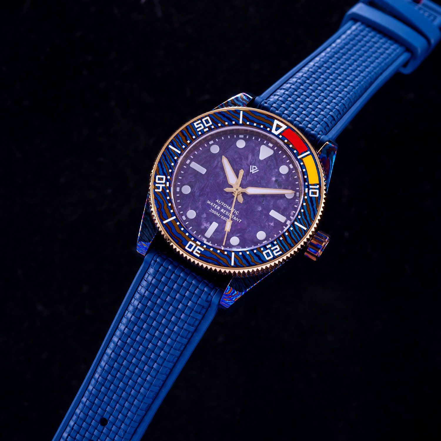 Tima Diver 39 mm - Charoite Tima Diver 39 mm - Charoite
