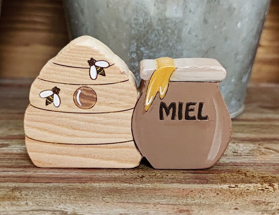 Décos d'été pour truck de saison Décos d'été pour truck de saison, Type de modèle: Ruche ronde, Taille du modèle: Pour Truck de saison petit modèle 21 x 11 cm