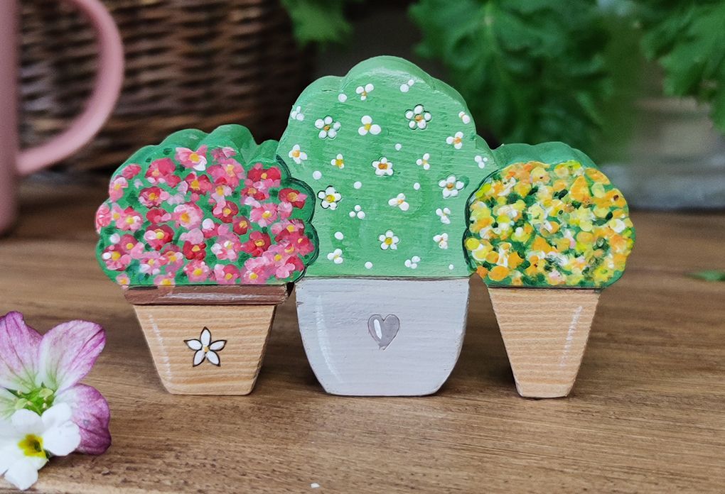 Décos de printemps pour truck de saison, Type de modèle: 3 pots de fleurs, Taille du modèle: Pour Truck de saison petit modèle 21 x 11 cm
