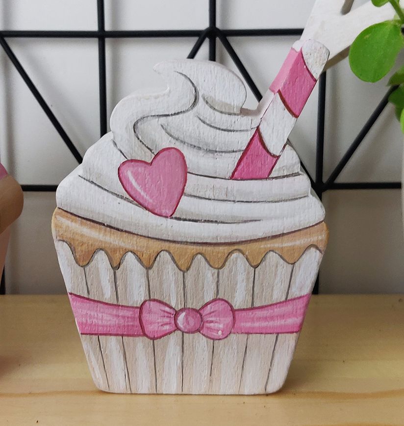 cup cake Rose, choix du modèle: Cupcake coeur et paille