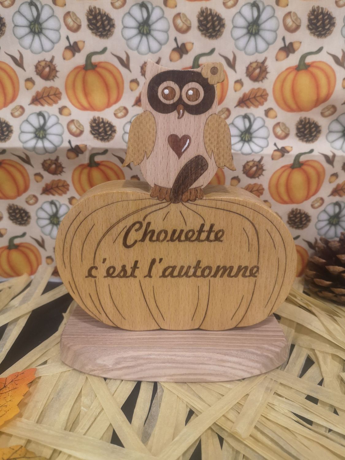 Citrouille Chouette c'est l'automne, Taille du modèle: Grand Modèle, Teinte: Teinté en vernis
