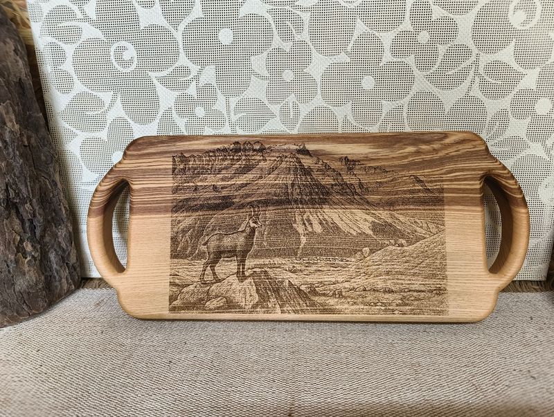 Planche à découper double manche thème chamois, montagne Planche à découper double manche thème chamois, montagne