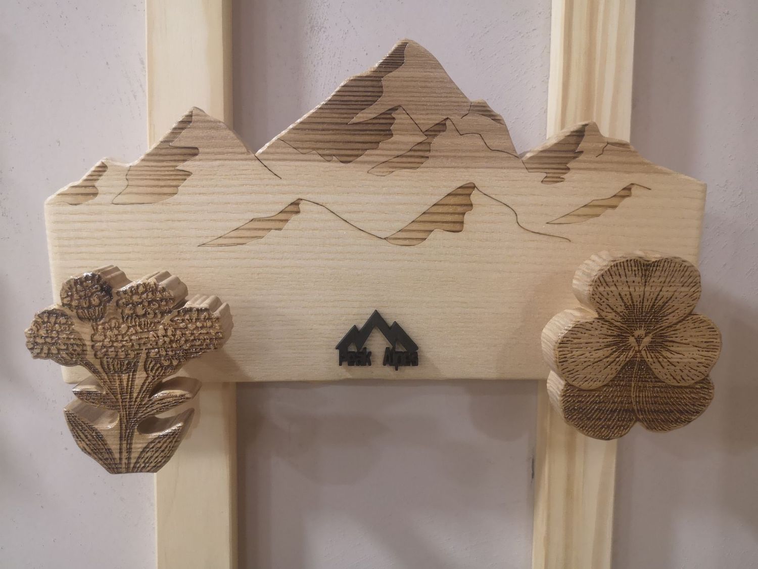 Porte Manteaux Fleurs de montagne, Cabine Porte Manteaux Fleurs de montagne, Cabine "2 patères"