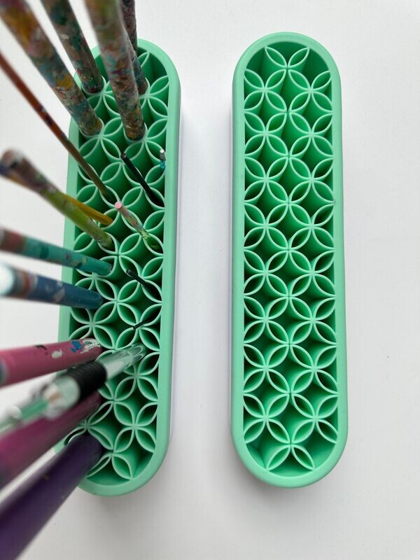 Dotting Holder