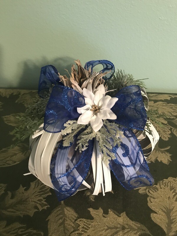 Winter Palm Frond Pumpkin