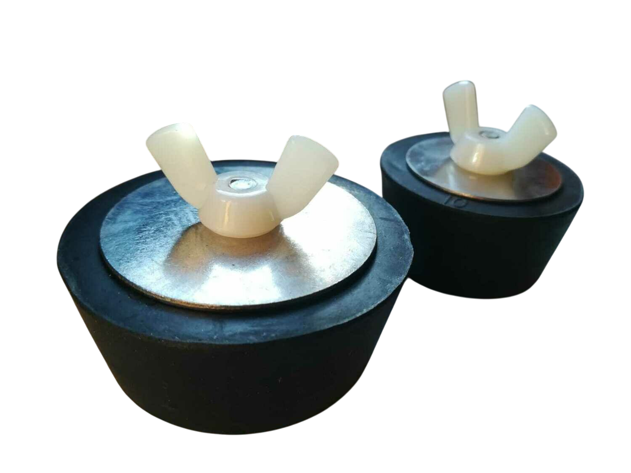 Tappo di svernaggio in caucciu a forma conica e vite a farfalla Tappo di svernaggio in caucciu a forma conica e vite a farfalla