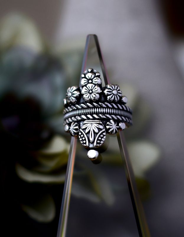 Floral Bouquet Ring | MTO