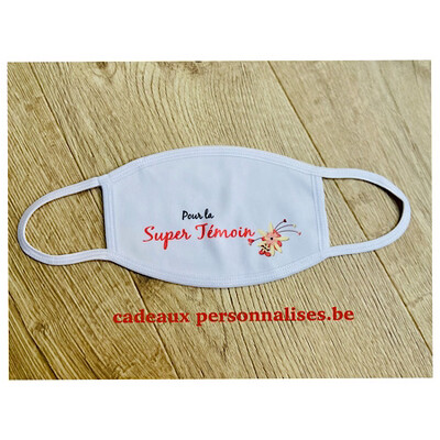 Masque de protection pour la super témoin