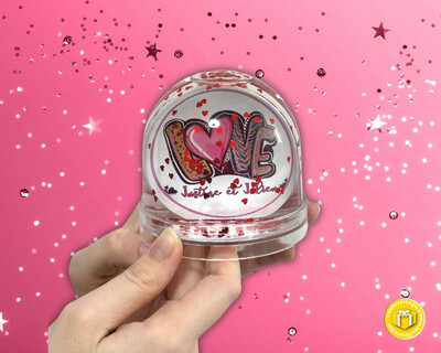 Boule à neige Love avec prénom