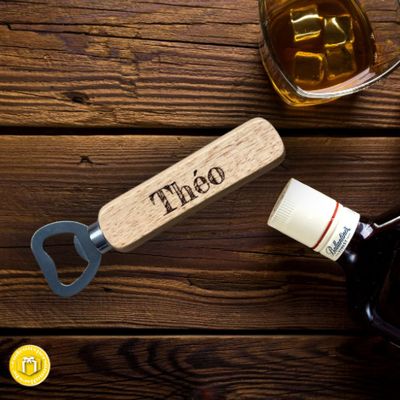 Ouvre bouteille en bois personnalisé avec prénom