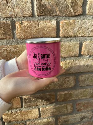 Mug je t'aime un peu, beaucoup, passionnément, à la folie rose