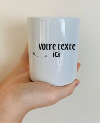 Mug en porcelaine blanche brillante à personnaliser avec votre texte et vos images.