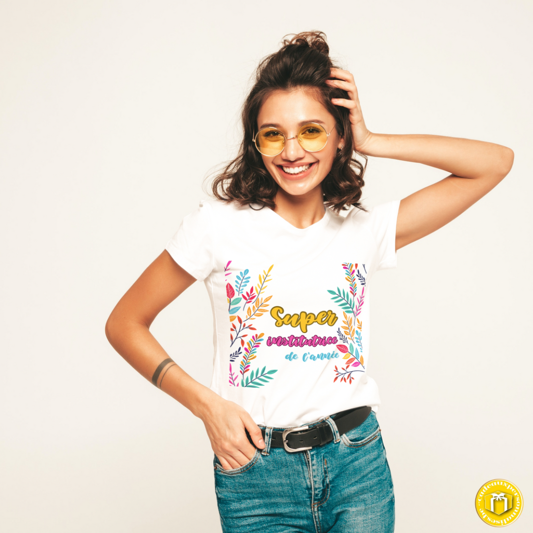 T-shirt une super institutrice de l'année à offrir pour la fin de l'année scolaire. Personnalisable avec votre texte