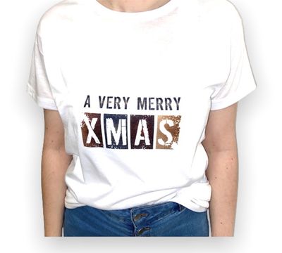 T-shirt unisexe du S au XL qur le thème des fêtes de fin d'année.