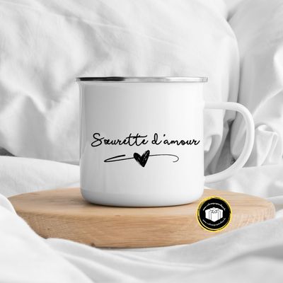 Mug émaillé blanc avec bord argenté pour les soeurs, les frangines, les soeurettes.
