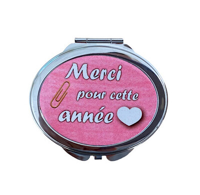 Miroir de poche rose avec le texte merci pour cette année. Cadeau pour enseignant personnalisable