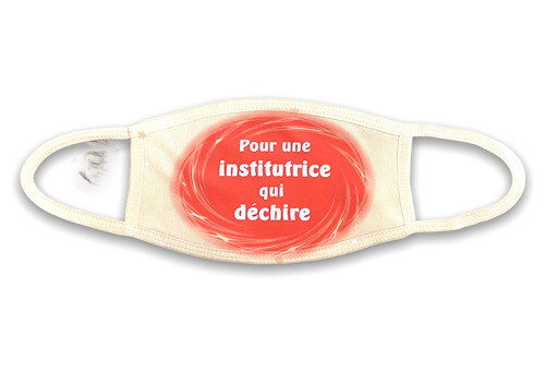 Masque pour une institutrice qui déchire