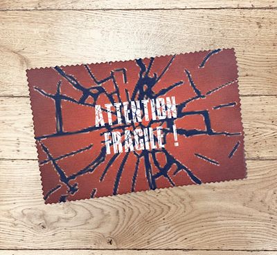 Lingette pour lunettes attention fragile Lingette pour lunettes attention fragile