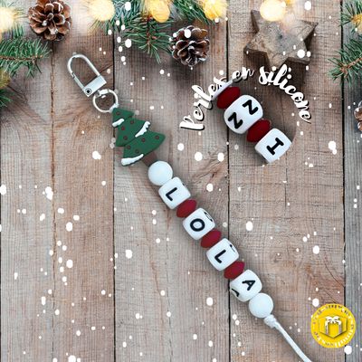 Porte-clés perles en silicones. Avec le prénom de votre choix et un sapin de Noël.