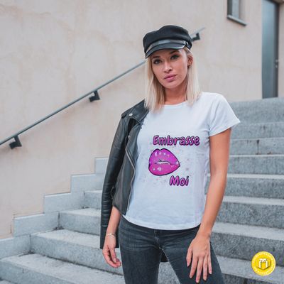 T-shirt personnalisé embrasse moi T-shirt embrasse moi
