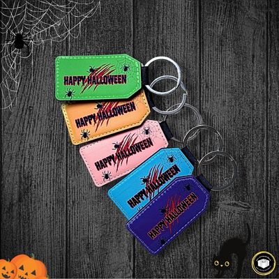 Porte-clés cuir happy Halloween Porte-clés en cuir synthétique de très haute qualité personnalisable sur deux faces et fourni avec l'anneau pour Halloween.