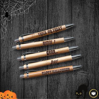 Stylo bambou Halloween Stylo en bambou de haute qualité avec recharge pour Halloween.