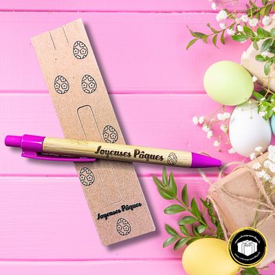 Stylo bambou Joyeuses Pâques Stylo bambou pour Pâques coloré avec sa pochette personnalisée.