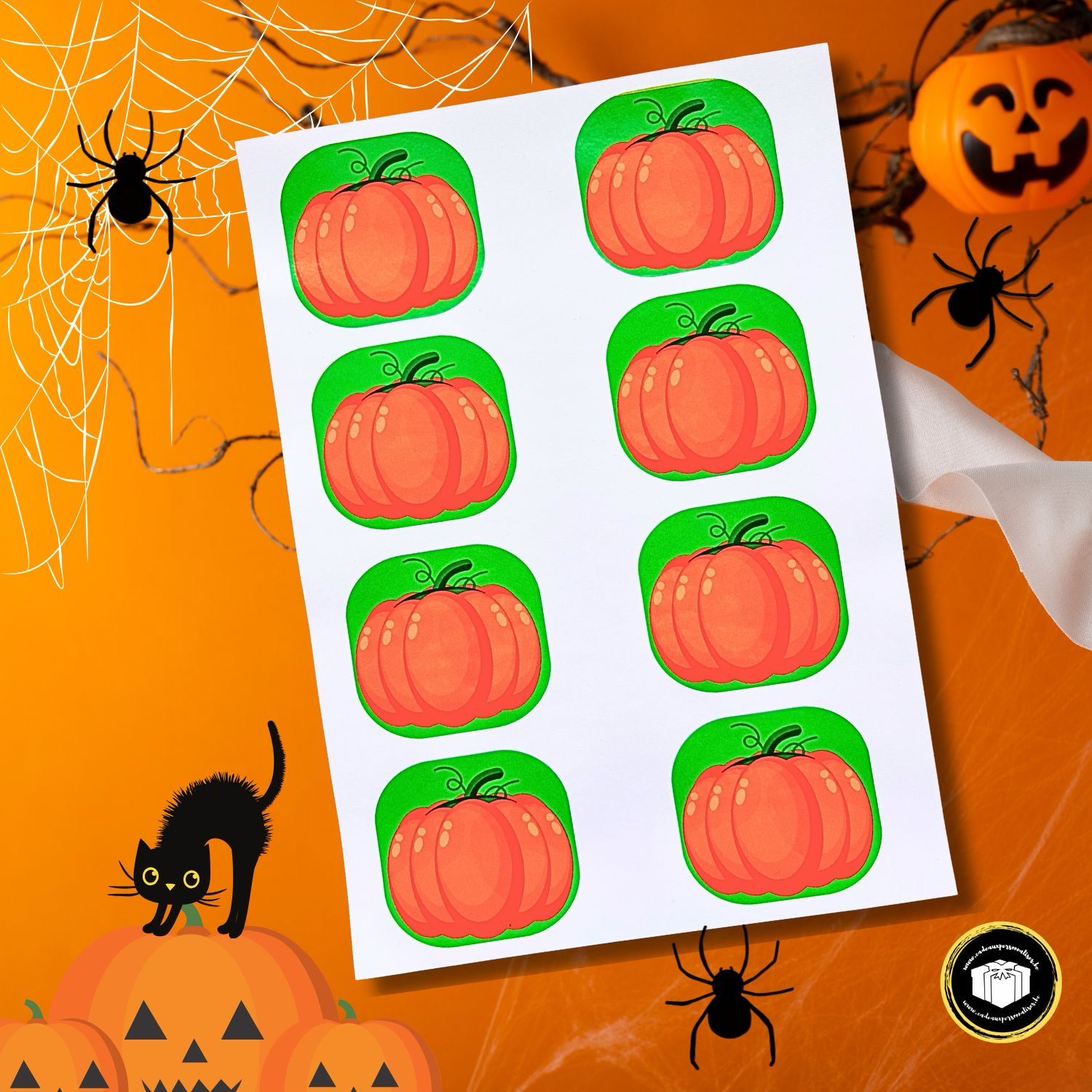 Grande étiquette autocollante citrouille  Halloween.