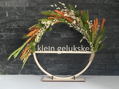 13 - Droogbloemen - flowerhoop M op staander - KLEIN GELUKSKE