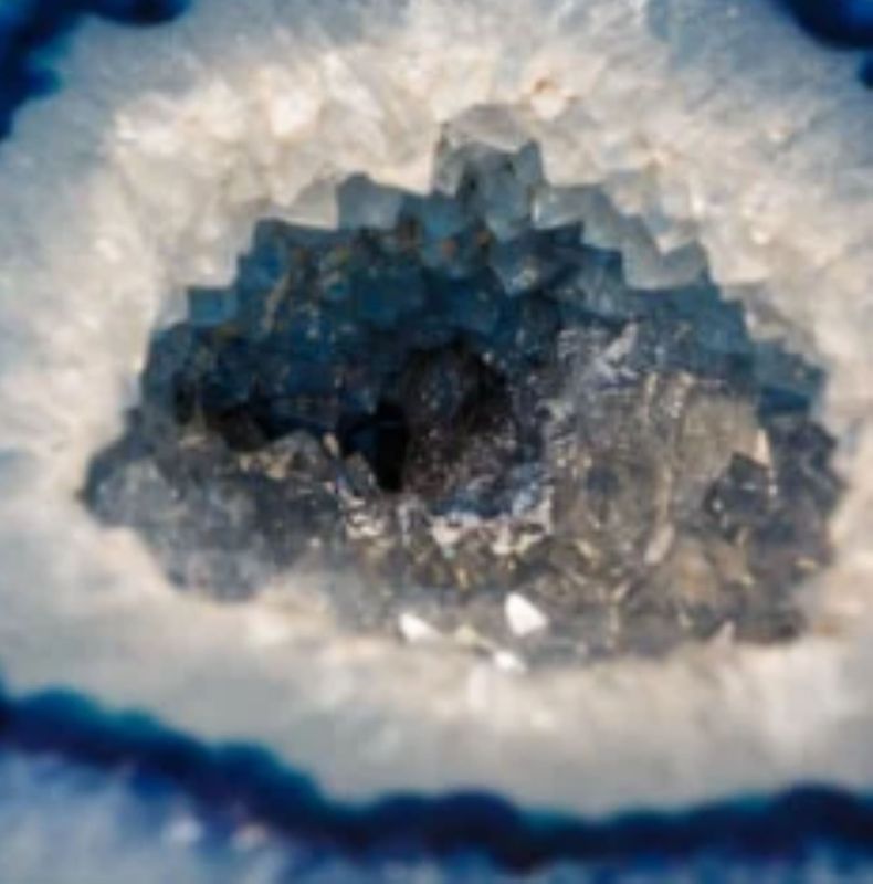 Crystal Child Reiki - Melanie Fischer Crystal Child Reiki - Melanie Fischer