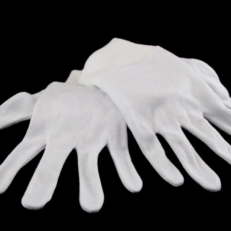 Weißer Handschuh von Pales - Marijana Gabrielsen - HANDBUCH IN DEUTSCHER SPRACHE