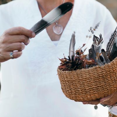 SHAMANISCHE AVUELO FUEGO SPÜLUNG - Manuela Fasoli - 2022 SHAMANISCHE AVUELO FUEGO SPÜLUNG - Manuela Fasoli - 2022