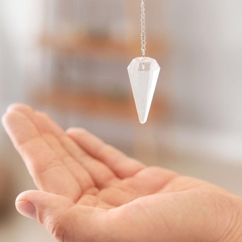 Weißes Pendel von Horus - Marijana Gabrielsen - HANDBUCH IN DEUTSCHER SPRACHE