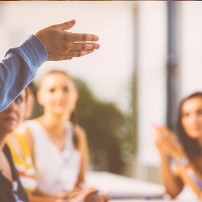 SPIRITUELLE KURSE KOMPOSITION INITIATION - MEISTER - Mariah Windsong-Couture - HANDBUCH IN DEUTSCHER SPRACHE