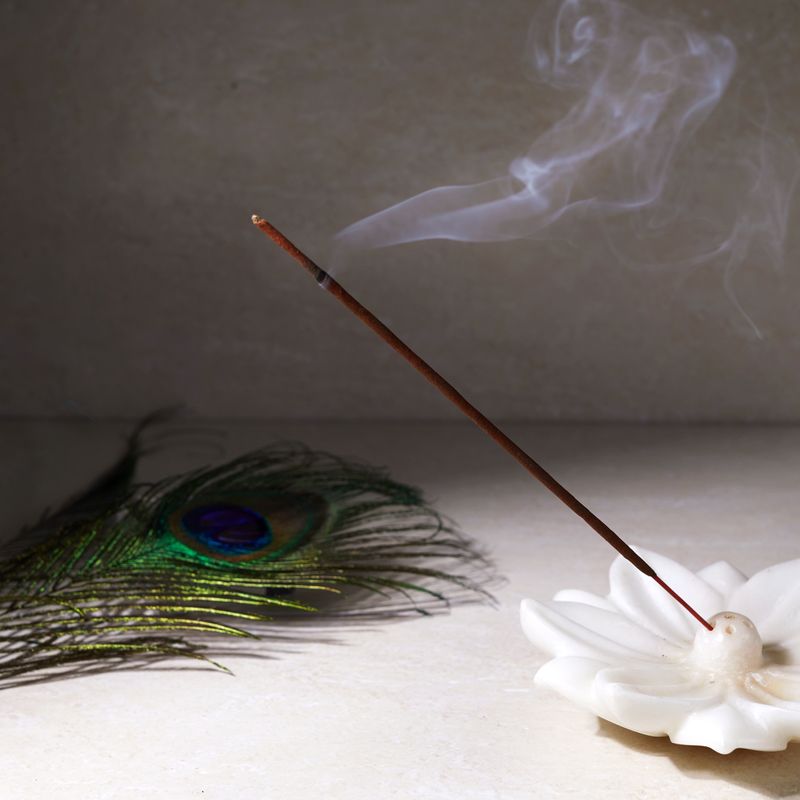 MAGISCHES ELIXIER DER RAUMREINIGUNG - Manuela Fasoli - 2024