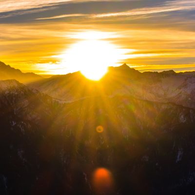 Die Engel des himmlischen Lichtes - Angelica Saerbeck - HANDBUCH IN DEUTSCHER SPRACHE Die Engel des himmlischen Lichtes - Angelica Saerbeck - HANDBUCH IN DEUTSCHER SPRACHE