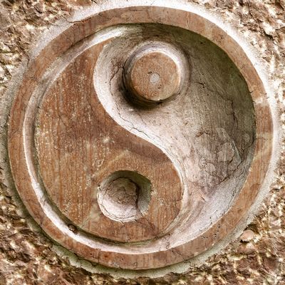 GOLDENE HARMONIEKUGEL - Jalu Wasonoadi GOLDENE HARMONIEKUGEL - Jalu Wasonoadi