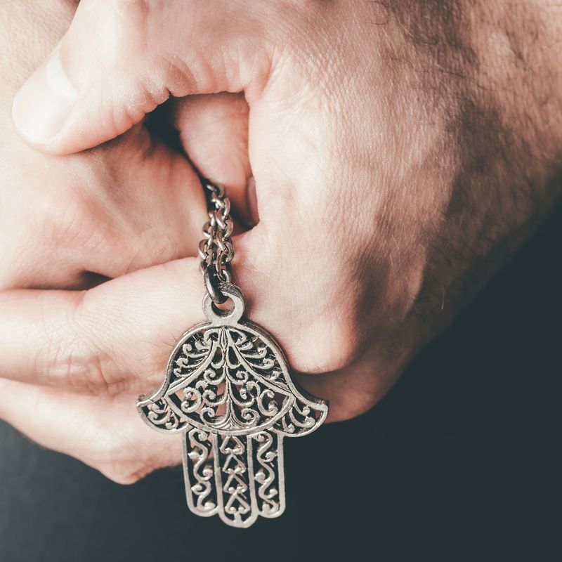 BRING MIR SCHUTZ VOR TEUFLISCHER ENERGIE ÄTHERISCH MAGISCH GELADENES AMULETT FLUSH - Manuela Fasoli